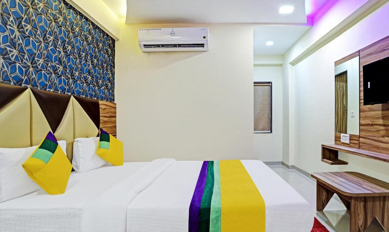 Itsy Hotels Rk Palace Vadodara Exterior foto